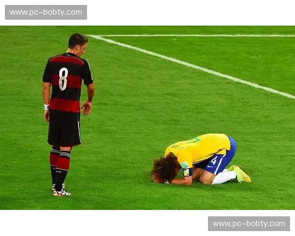 橙色风暴与桑巴荣耀：1998世界杯巴西vs荷兰，一场载入史册的对决